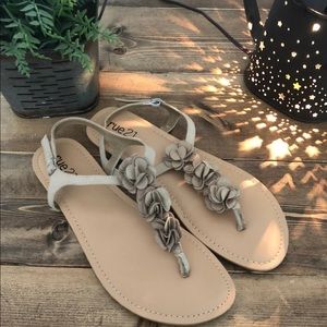 Size 9 Rue21 sandals